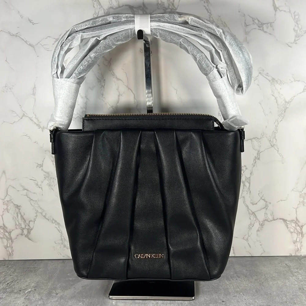 Calvin Klein NEW Myla Smooth PU Bucket Bag Black/Gold